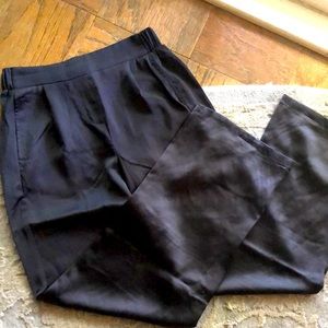 Beautiful satin pant!